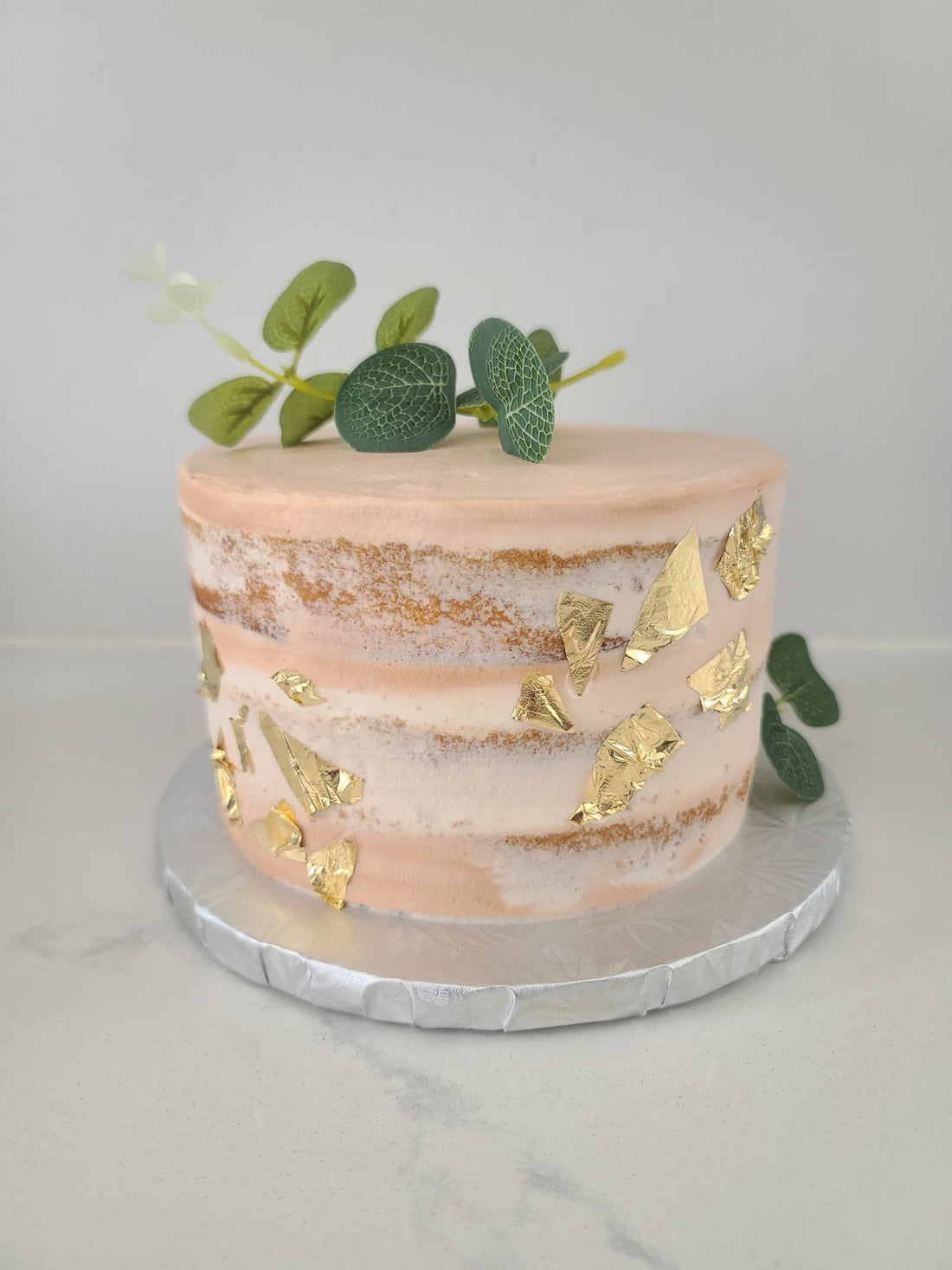 Barely There - Cake Design