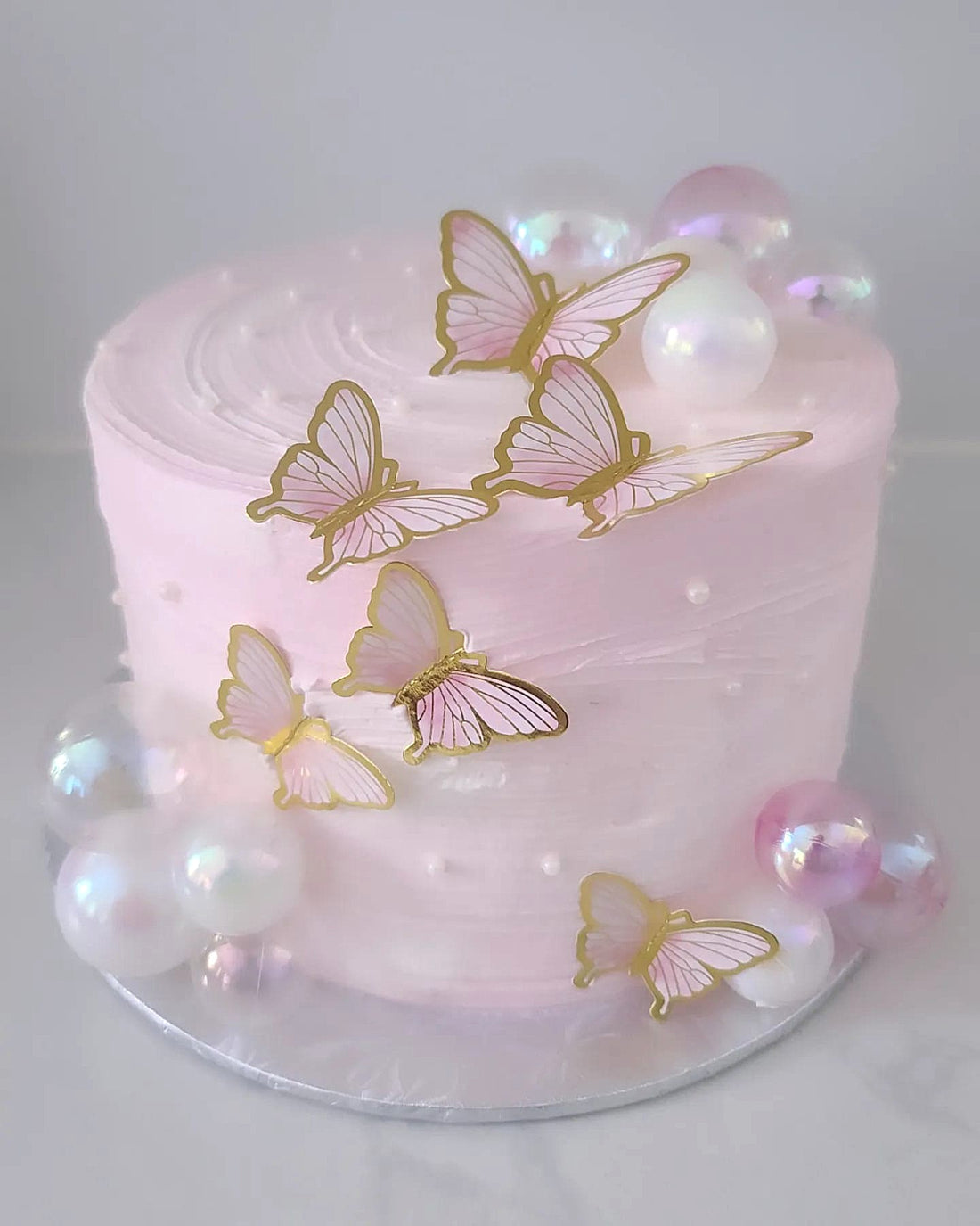 Bubbles & Butterfly - Cake Design