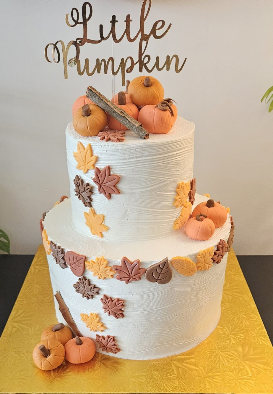 Hello Pumpkin- Cake Design