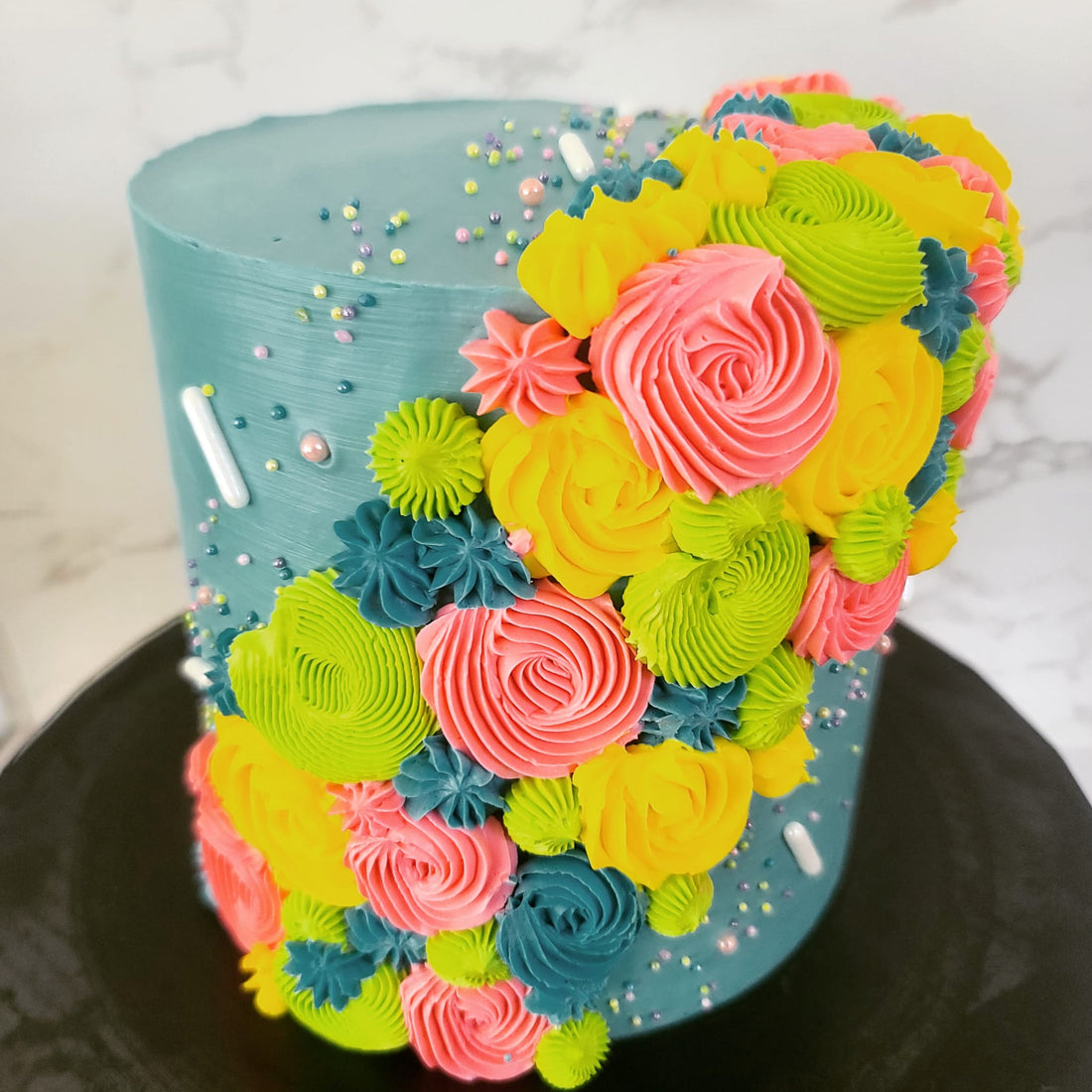 Neon Glow - Cake Design